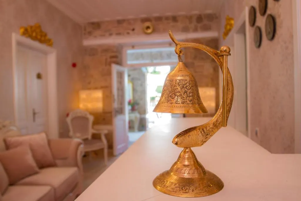 אנטליה Lavin Suites Hotel